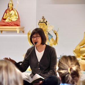 Kadam Ai Peng McBretney, meditation teacher teaching a class